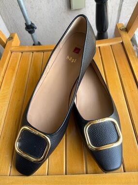 HŌGI Black Leather Square-Toe Flats with Gold Buckle - 5.5UK/7.5-8 US
